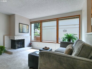 295 Foxtail Dr, Eugene, OR 97405 - photo 4