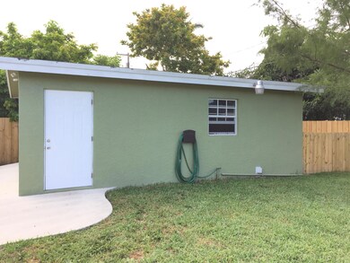 Detached 2 Car Garage