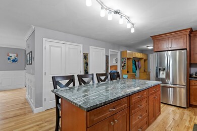 263 E Dunbarton Rd, Goffstown, NH 03045 - photo 4