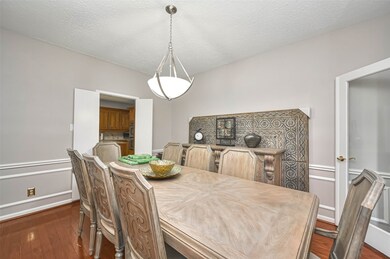 3918 Cherry Forest Dr, Houston, TX 77088 - photo 5