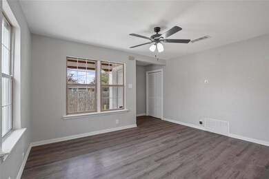 1233 W Bishop St, Weatherford, TX 76086 - photo 4