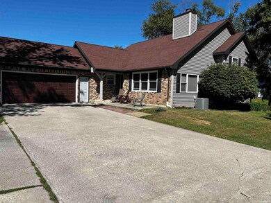 278 W Jefferson St, Upland, IN 46989 - photo 2