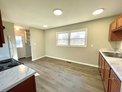 1406 Holly Ct, Hopkinsville, KY 42240 - photo 5