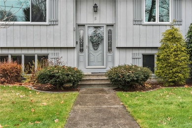 11 Genoa St, North Providence, RI 02904 - photo 5