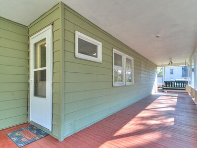 800 S Elm St-12