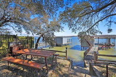 6916 Quarteroaks Dr, Azle, TX 76020 - photo 6