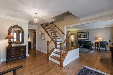 1607 Brestal Ct, Naperville, IL 60565 - photo 3