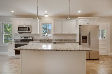 216 Fremont St, Manchester, NH 03103 - photo 6