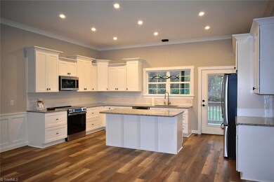 2142 Elizabeth Dr, Mount Airy, NC 27030 - photo 7