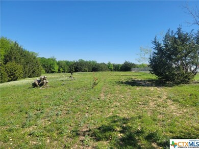 926 W Kubitz Rd, Copperas Cove, TX 76522 - photo 3