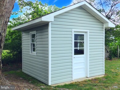 115 W Potomac Dr, Colonial Beach, VA 22443 - photo 5