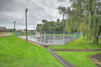 Carriage hills tennis courts