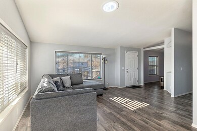 5-web-or-mls-759-hampton-way