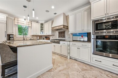 425 5th St S unit A, Naples, FL 34102 - photo 5