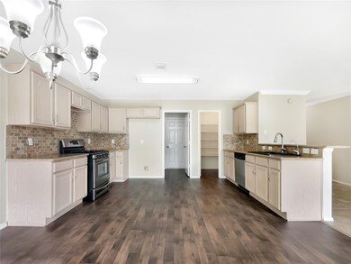 8902 Tarpon Springs Ln, Houston, TX 77095 - photo 6