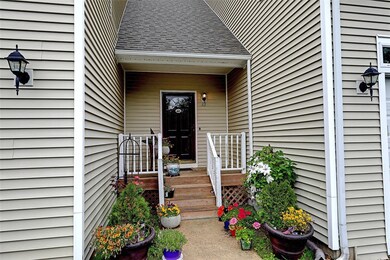 32 Fagan St, Uxbridge, MA 01569 - photo 2