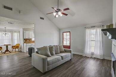 604 Juniper Cove 5