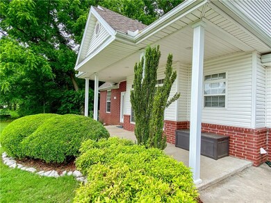 603 SW Tunbridge Dr, Bentonville, AR 72712 - photo 3