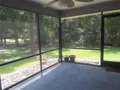 SCREEN PORCH - TEE TO LEFT
