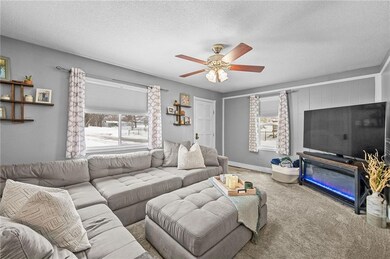 4295 NE 32nd St, Des Moines, IA 50317 - photo 4