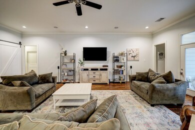 1329 Richelieu Ln, Houston, TX 77018 - photo 7