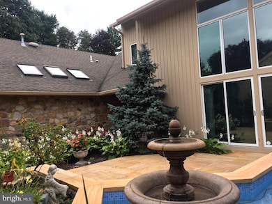 1034 Raffles Ln unit 2, Bryn Mawr, PA 19010 - photo 2