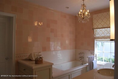 223 Queens Lane master bath (Medium)