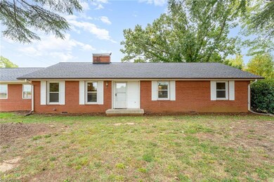 423 W Central Ave, Asheboro, NC 27203 - photo 2