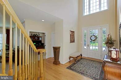 25646 S Village Dr, Chantilly, VA 20152 - photo 2