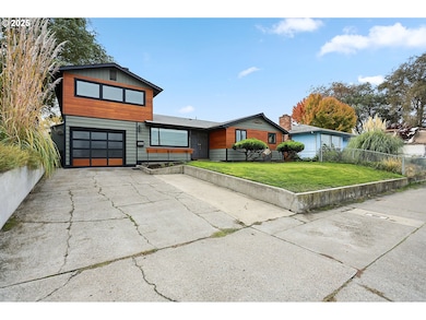 1520 E 9th St, the Dalles, OR 97058 - photo 4