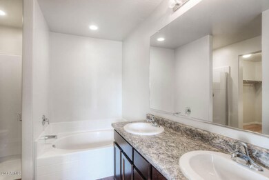 LGI Homes_Cimarron_L_08