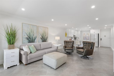 4390 Exeter Dr unit 206, Longboat Key, FL 34228 - photo 5