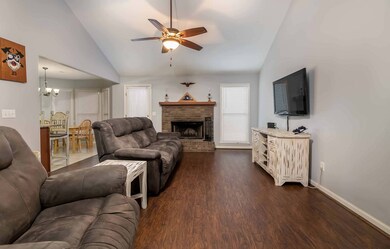 5032 Stone Park Dr, Columbus, GA 31909 - photo 4