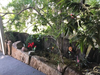 4051 N 77th Dr, Phoenix, AZ 85033 - photo 3