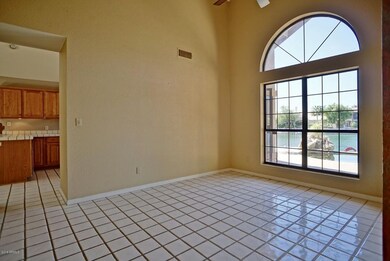 5718 W Abraham Ln 4 (1600x1069)