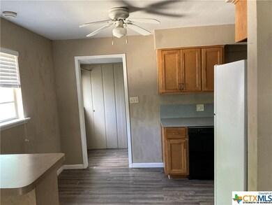 306 Orchard St, San Marcos, TX 78666 - photo 3