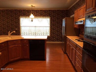 Like New, raised panel, maple cabinets