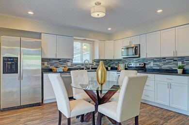 Kitchen/Dining area