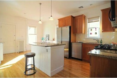 27 Banks St unit 2, Somerville, MA 02144 - photo 3