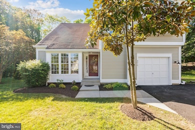 4019 Blue Slate Dr, Alexandria, VA 22306 - photo 5