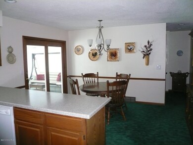 930 W Crownpointe Ct SW, Byron Center, MI 49315 - photo 6