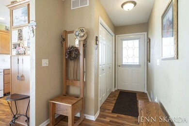 4-web-or-mls-1646-parker-dr
