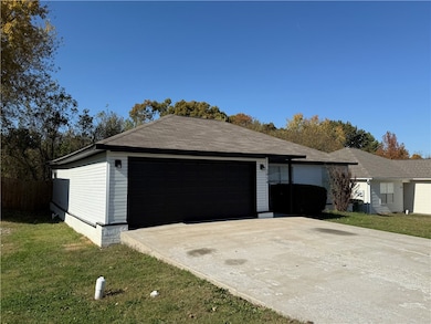 1014 S E St, Rogers, AR 72756 - photo 3