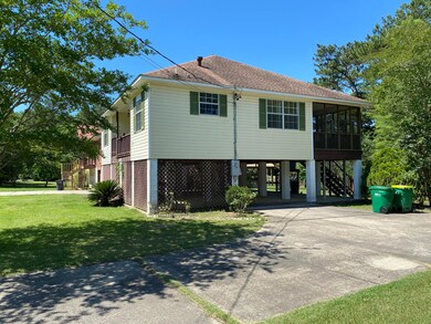 10421 Riverbend Dr, Moss Point, MS 39562 - photo 2