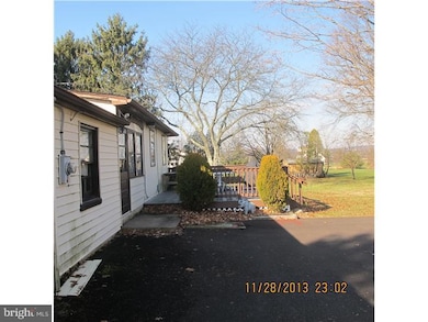 885 Elephant Rd, Perkasie, PA 18944 - photo 3