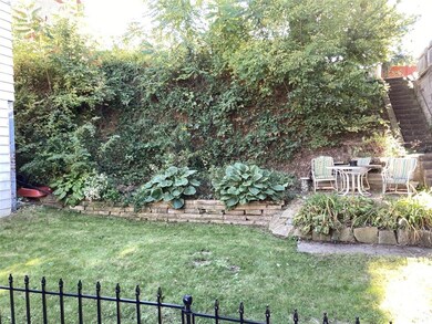 Gardens & yard