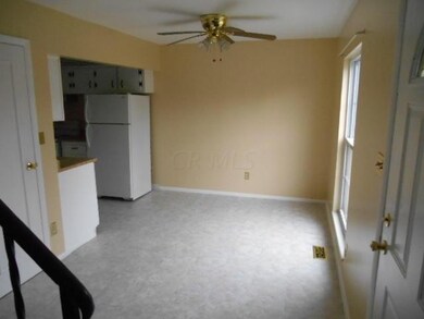 135 Tarryton Ct E, Columbus, OH 43228 - photo 4