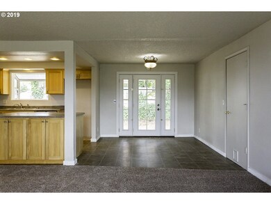 2439 11th Ave, Forest Grove, OR 97116 - photo 2