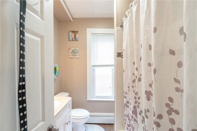 22 Washington St, Pawtucket, RI 02860 - photo 6