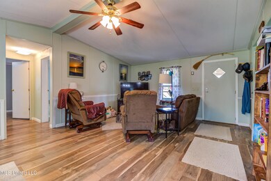 25015 Edgewood Ln (19)